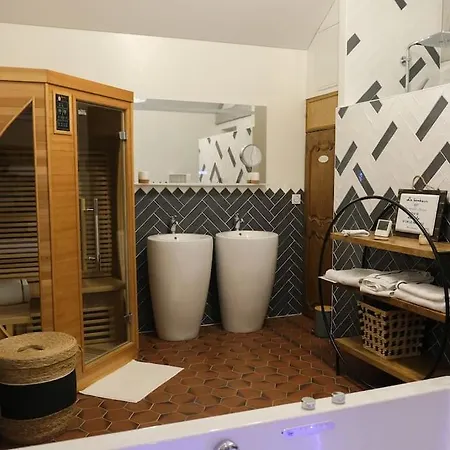 Avec Privatif Et Sauna.